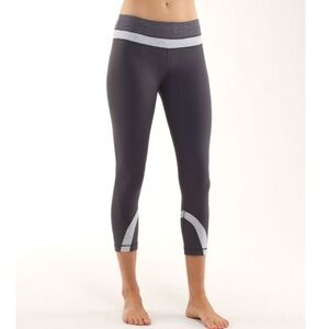 Lululemon vintage run inspire crop leggings with gray and white stripe details